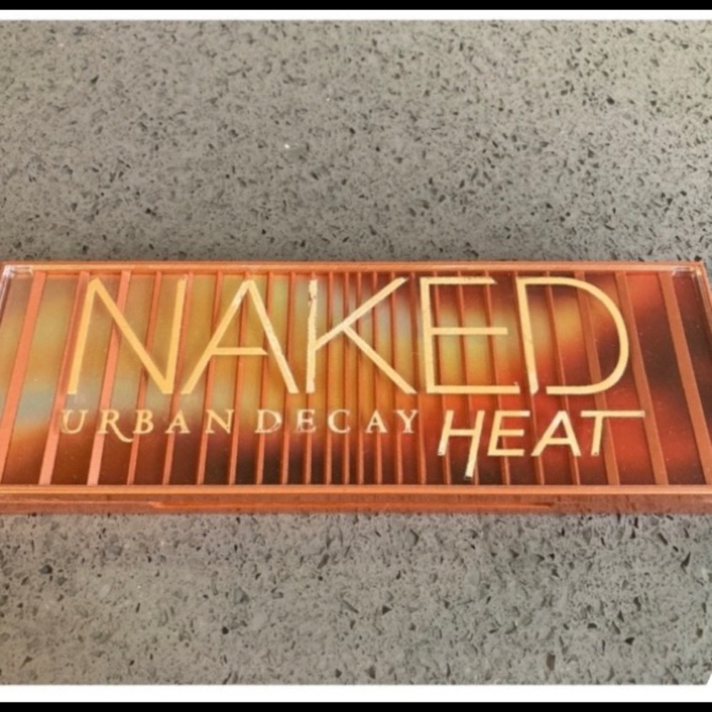 Urban Decay Naked Heat palette